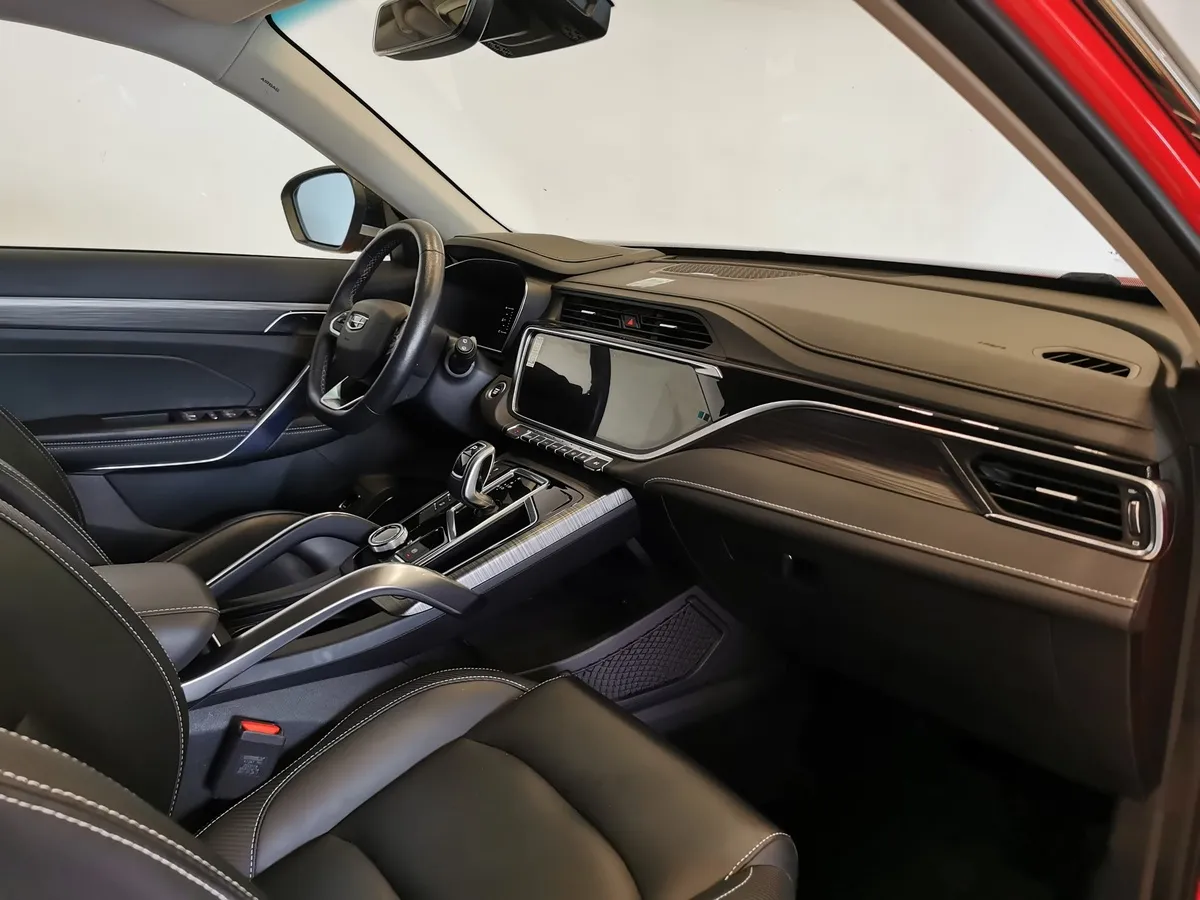 Geely Atlas Pro 1.5T 7DCT AWD (177 л.с.) Flagship Красный в АВИЛОН. Слайд №12