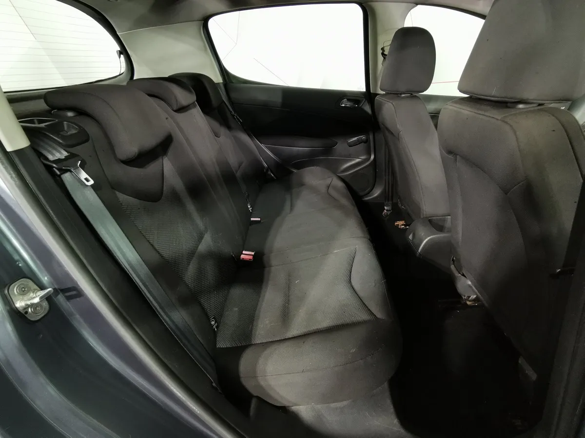 Peugeot 308 1.6 AT (120 л.с.) Серый в АВИЛОН. Слайд №15