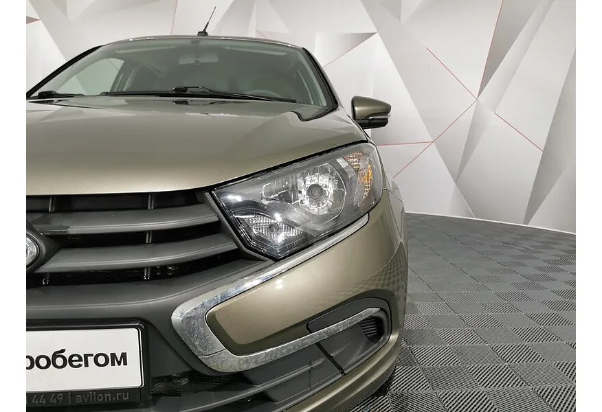 ВАЗ (Lada) Granta 1.6 MT 16 кл (106 л.с.) Коричневый в АВИЛОН. Слайд №10