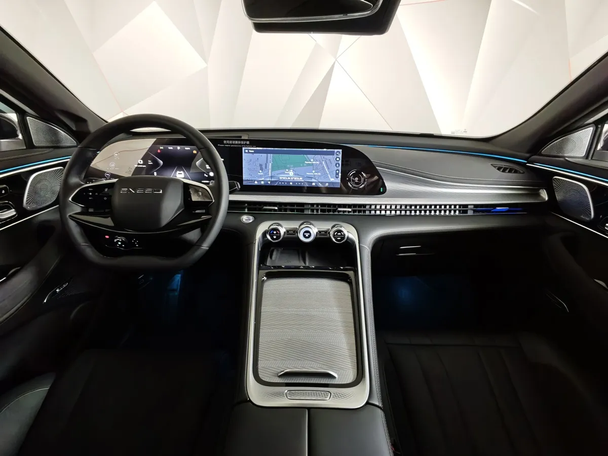 EXEED TXL 2.0 8AT AWD (197 л.с.) Flagship Белый в АВИЛОН. Слайд №14