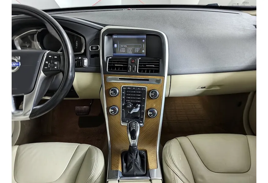 АВИЛОН - Volvo XC60 2.4 D5 Geartronic AWD (215 л.с.) Белый - slide 12