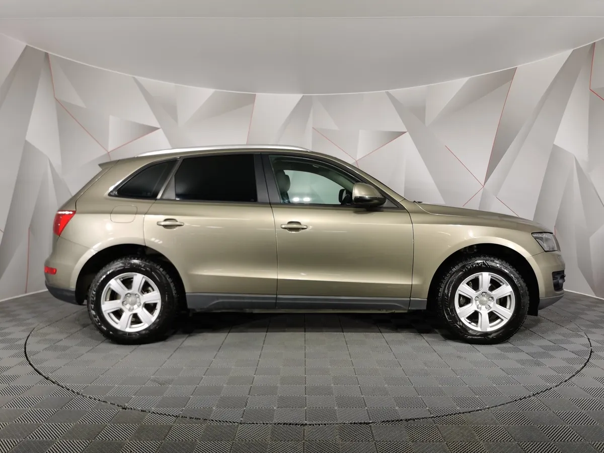 Audi Q5 2.0 TFSI tiptronic quattro (211 л.с.) Бежевый в АВИЛОН. Слайд №6