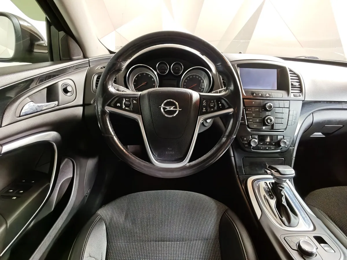 Opel Insignia 2.0 Turbo AT (220 л.с.) Коричневый в АВИЛОН. Слайд №20