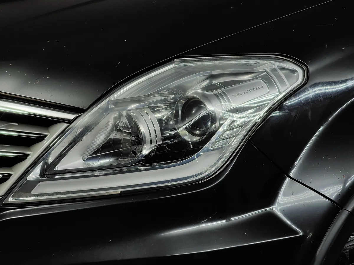 SsangYong Rexton 2.7 Xdi T-Tronic 4WD (165 л.с.) Черный в АВИЛОН. Слайд №10