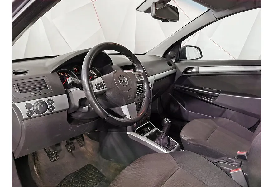 Opel Astra 1.6 MT (115 л.с.) Cosmo Черный в АВИЛОН. Слайд №19