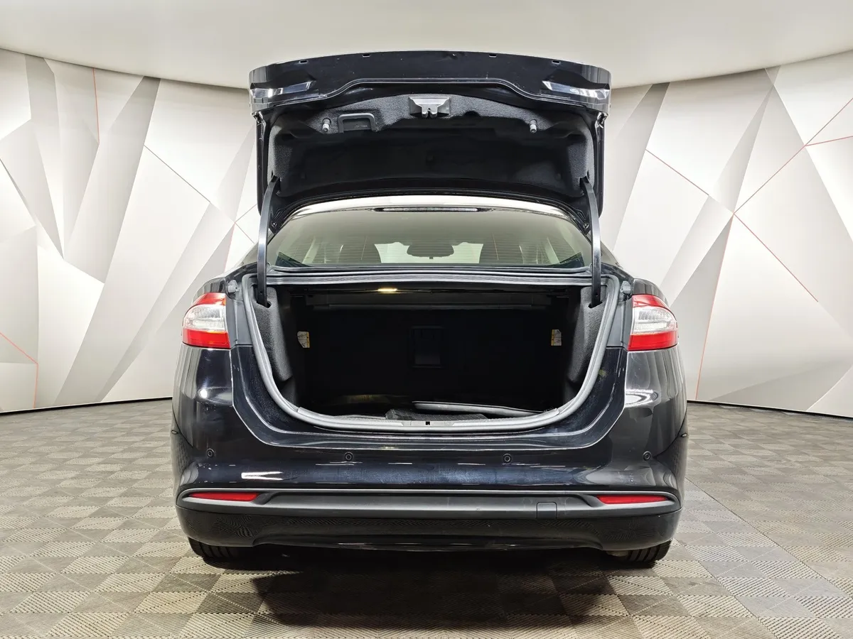 Ford Mondeo 2.5 AT (149 л.с.) Ambiente Черный в АВИЛОН. Слайд №12