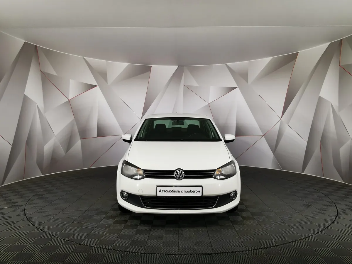 Volkswagen Polo 1.6 MT (105 л.с.) Белый в АВИЛОН. Слайд №7