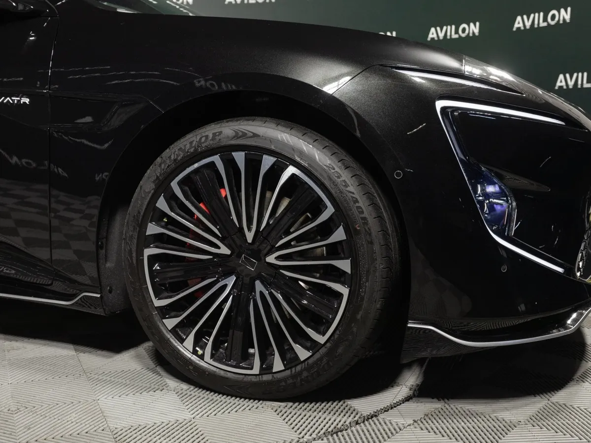 Avatr 12 AT 4WD (578 л.с.) Dual Motor Dynamic Черный в АВИЛОН. Слайд №16