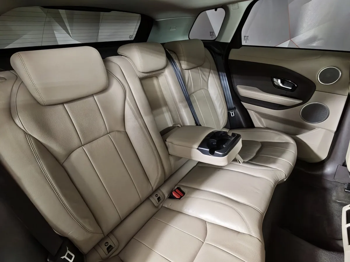 Land Rover Range Rover Evoque 2.0 Si4 AT AWD (240 л.с.) SE Dynamic Черный в АВИЛОН. Слайд №16