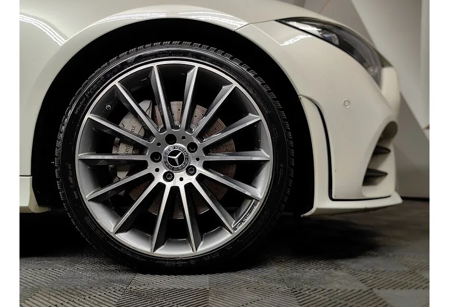 Mercedes-Benz CLS 350 AT 4Matic (299 л.с.) Sport Белый в АВИЛОН. Слайд №9