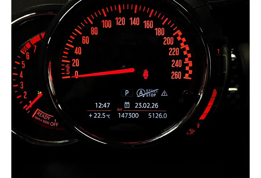 MINI 3 двери JCW 2.0 AT (231 л.с.) Черный в АВИЛОН. Слайд №13