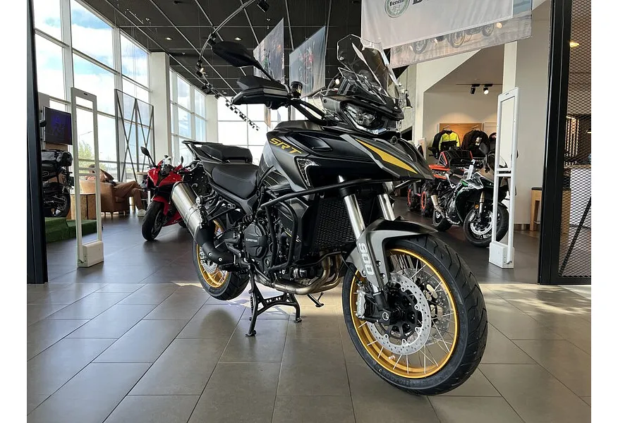 QJMOTOR SRT 900SX 900 см³ (95 л.с.) (95) 904 Черный в АВИЛОН. Слайд №2 QJMOTOR SRT 900SX 900 см³ (95 л.с.) (95) 904 Черный в АВИЛОН. Слайд №2