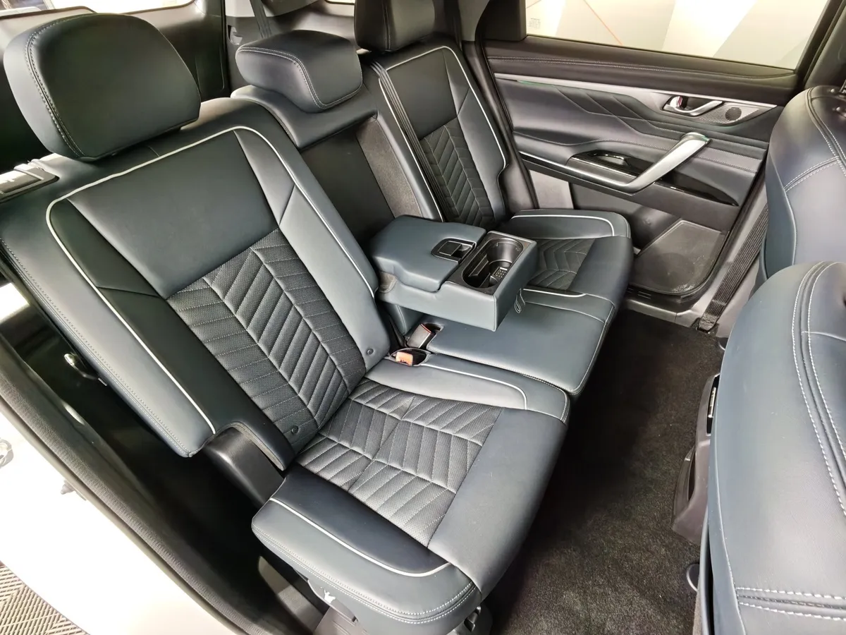 Changan CS95 2.0 AT 4WD (226 л.с.) Tech Белый в АВИЛОН. Слайд №17