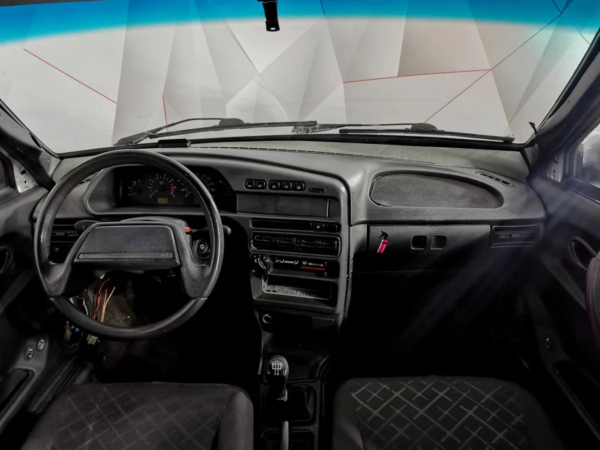 ВАЗ (Lada) 2115 1.6 MT 8 кл (Евро-3) (81 л.с.) Серебристый в АВИЛОН. Слайд №11