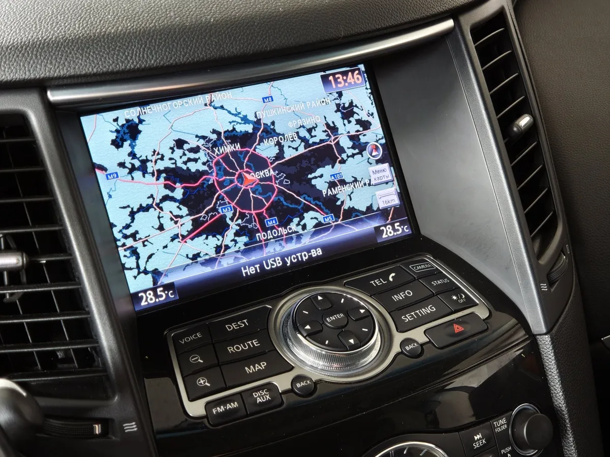 Infiniti FX-Series FX30 D AT AWD (238 л.с.) Черный в АВИЛОН. Слайд №21