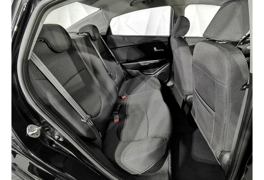 Kia Rio 1.6 MT (123 л.с.) Черный в АВИЛОН. Слайд №17