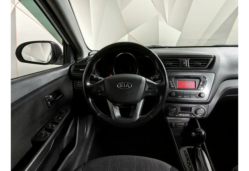 Kia Rio 1.6 AT (123 л.с.) Белый в АВИЛОН. Слайд №18