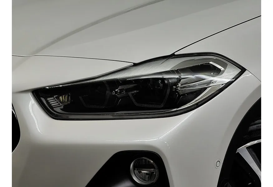 BMW X2 20i sDrive AMT (192 л.с.) Advantage Белый в АВИЛОН. Слайд №8
