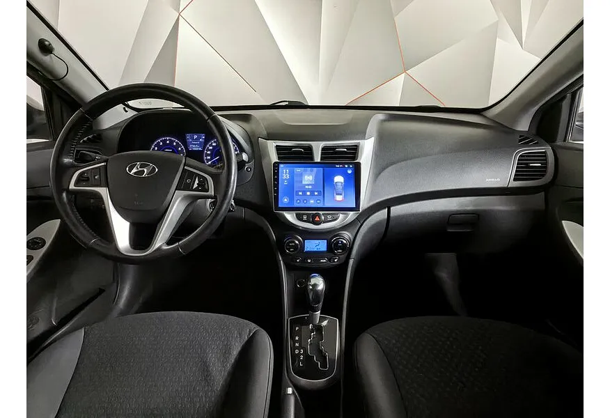 Hyundai Solaris 1.6 AT (123 л.с.) Active Серебристый в АВИЛОН. Слайд №13