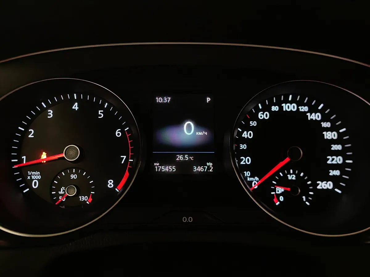 Volkswagen Passat 2.0 TSI BlueMotion DSG 4motion (220 л.с.) Variant Черный в АВИЛОН. Слайд №18