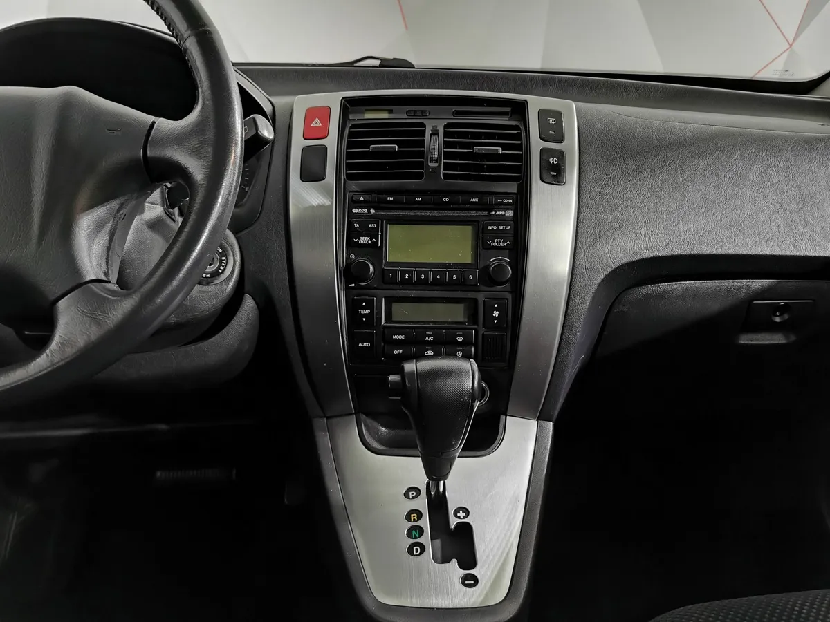 Hyundai Tucson 2.0 AT (150 л.с.) Черный в АВИЛОН. Слайд №14