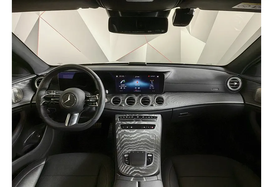 Mercedes-Benz E-Класс E 350 4MATIC 9G-TRONIC (299 л.с.) Черный в АВИЛОН. Слайд №14