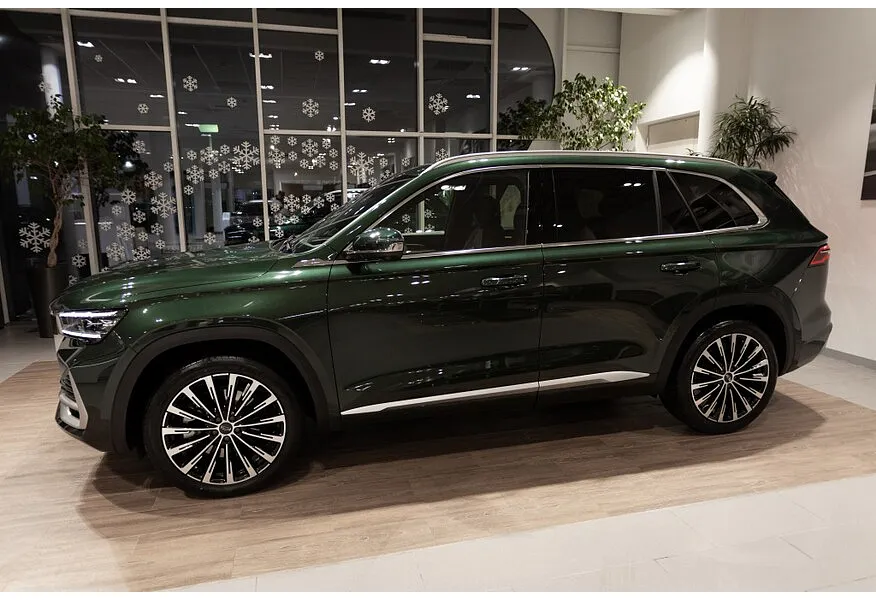 Geely Monjaro 2.0T 8AT 4WD (238 л.с.) Flagship Зеленый в АВИЛОН. Слайд №3