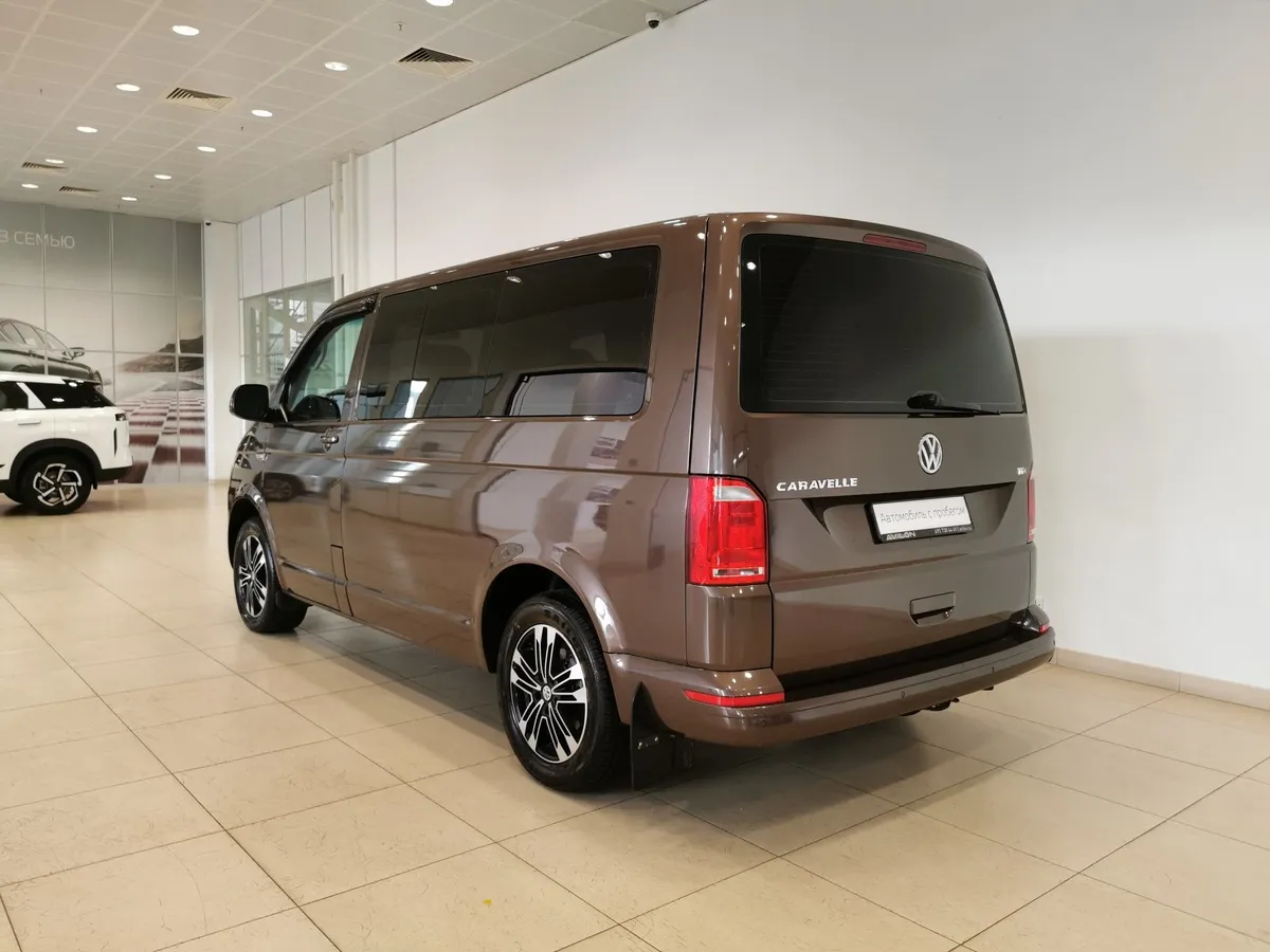 Volkswagen Caravelle 2.0 TDI MT L1 (140 л.с.) Comfortline Коричневый в АВИЛОН. Слайд №4