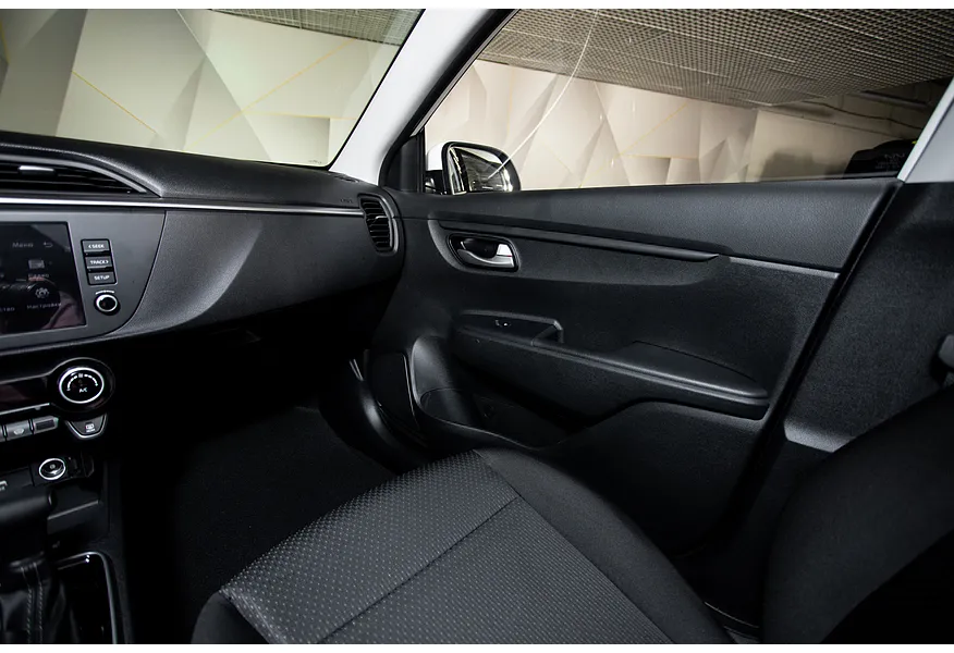 Solaris KRS 1.6 AT (123 л.с.) Comfort Коричневый в АВИЛОН. Слайд №16