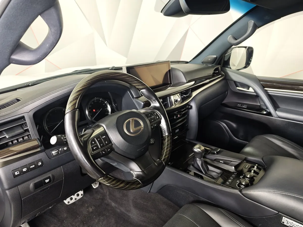 Lexus LX 570 AT (367 л.с.) Heritage Белый в АВИЛОН. Слайд №19