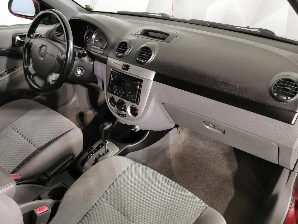 Chevrolet Lacetti 1.6 MT (109 л.с.) Platinum Красный в АВИЛОН. Слайд №12