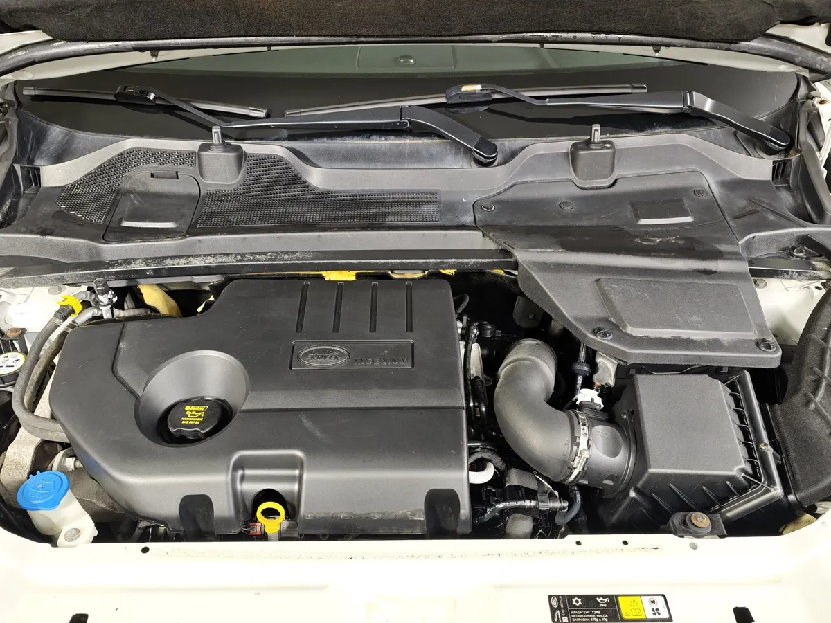 Land Rover Discovery Sport 2.0 TD4 AT AWD (150 л.с.) HSE Белый в АВИЛОН. Слайд №11