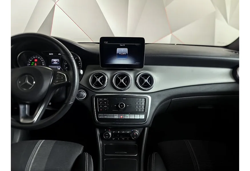 Mercedes-Benz GLA 250 7G-DCT 4MATIC (211 л.с.) Особая серия Серый в АВИЛОН. Слайд №15