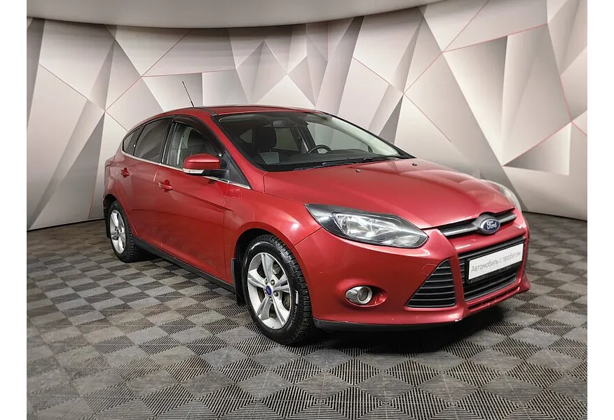 Ford Focus 1.6 Ti-VCT PowerShift (125 л.с.) Titanium Красный в АВИЛОН. Слайд №3