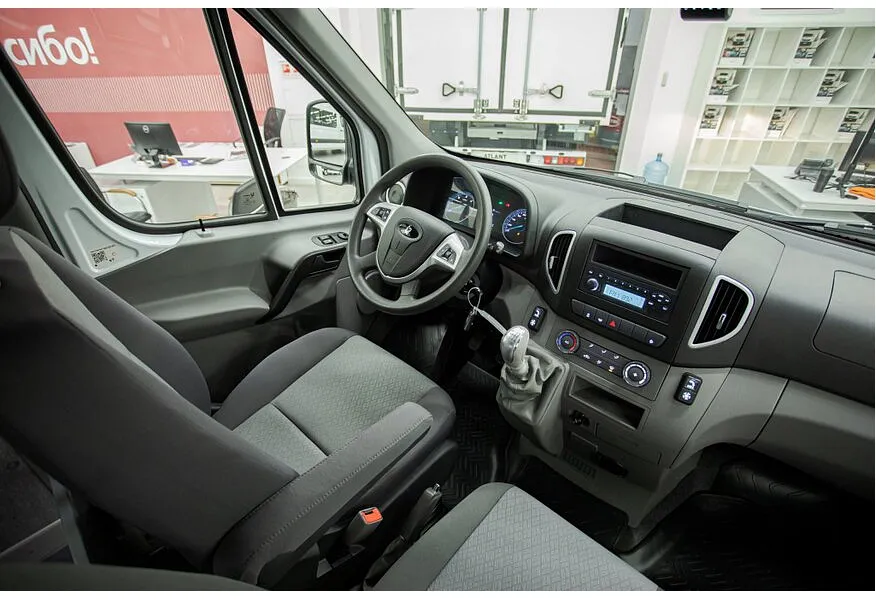 Sollers Atlant Combi 1.9D MT RWD SRW (139 л.с.) L1H1 3.5T Белый в АВИЛОН. Слайд №10