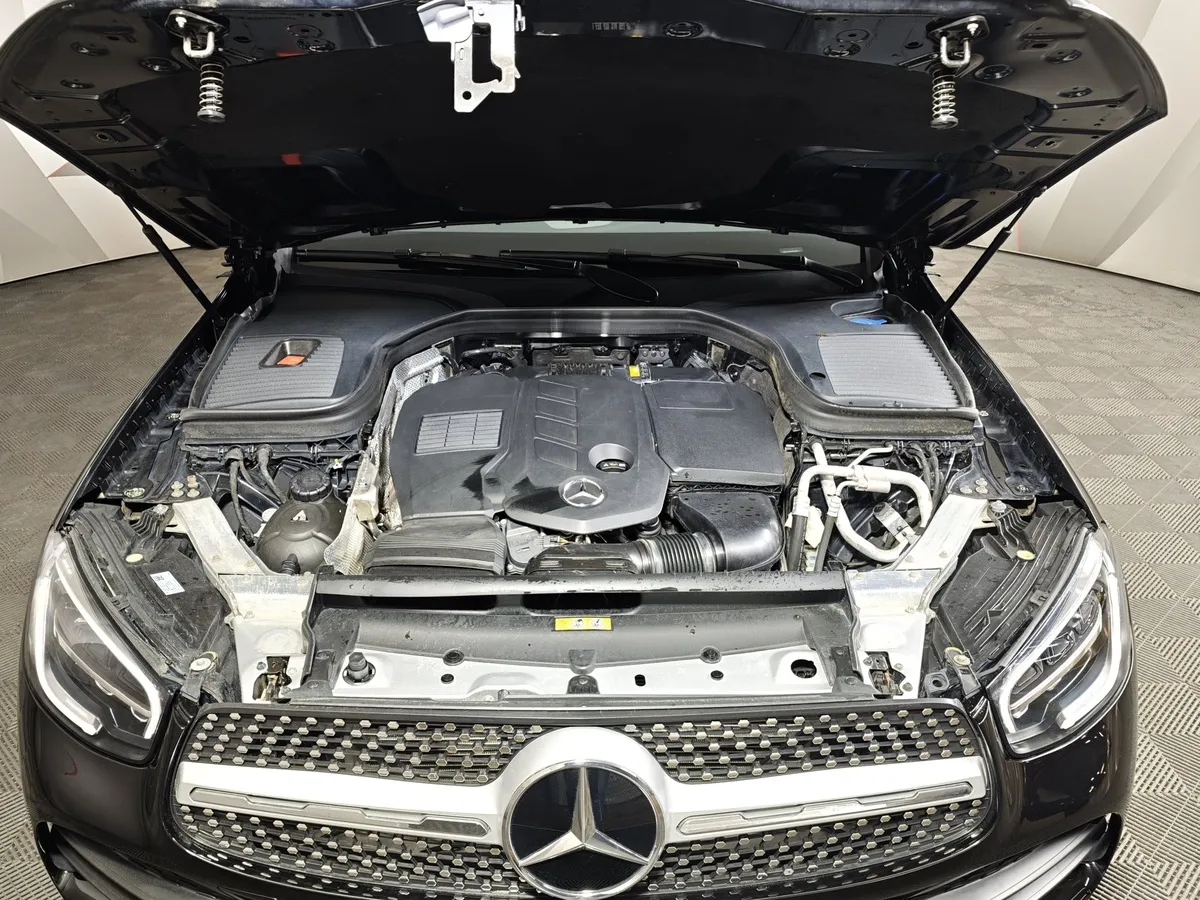 Mercedes-Benz GLC 300 d 9G-TRONIC 4MATIC (245 л.с.) Sport (Локальная сборка) Черный в АВИЛОН. Слайд №11