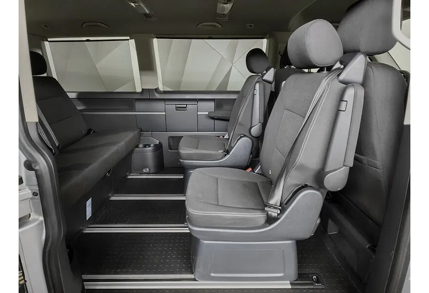 Volkswagen Multivan 2.0 TDI DSG (140 л.с.) Trendline Серебристый в АВИЛОН. Слайд №16
