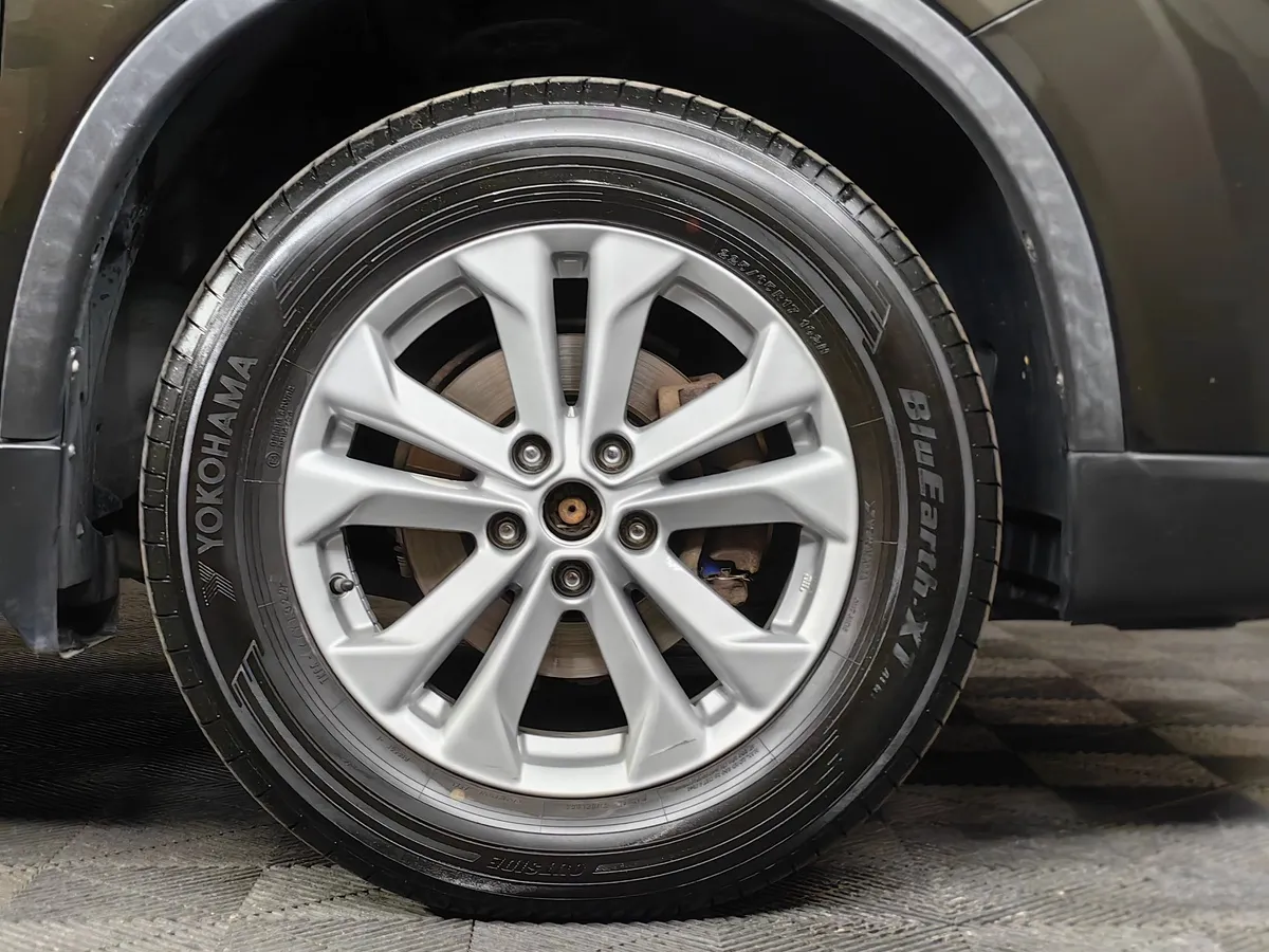 Nissan X-Trail 2.0 CVT (144 л.с.) SE (-----) Зеленый в АВИЛОН. Слайд №9