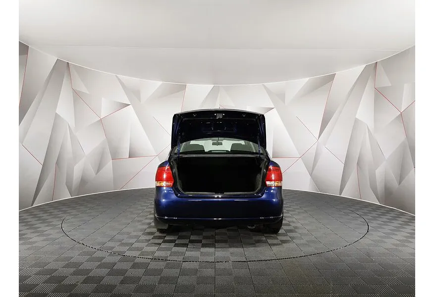 Volkswagen Polo 1.6 MPI AT (110 л.с.) Highline Синий в АВИЛОН. Слайд №12