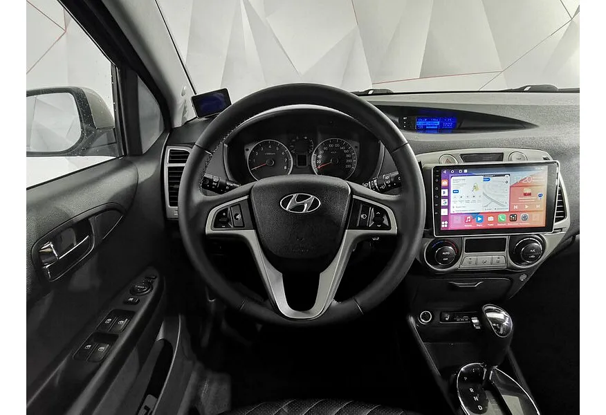 Hyundai i20 1.4 AT (101 л.с.) Бежевый в АВИЛОН. Слайд №20