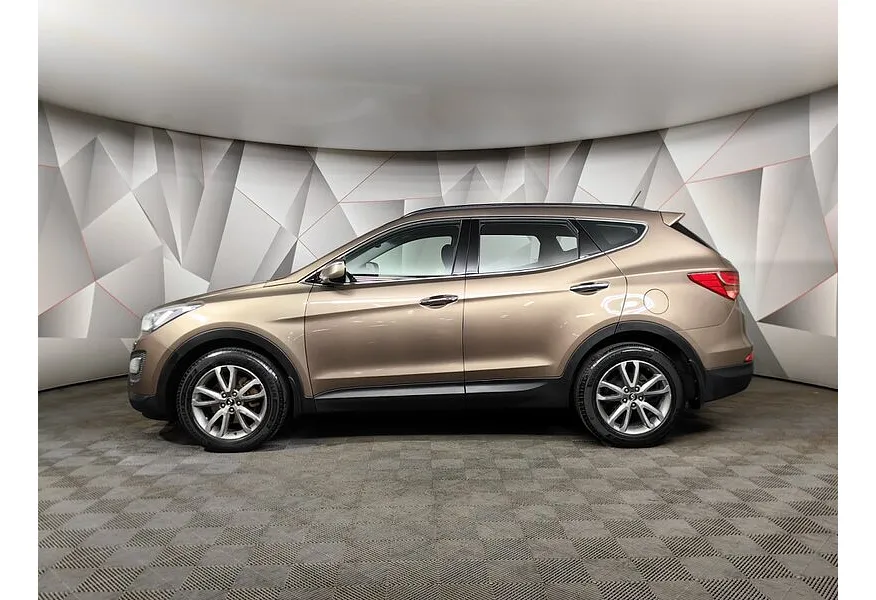 Hyundai Santa Fe 2.4 AT 4WD (175 л.с.) Sport Золотой в АВИЛОН. Слайд №5