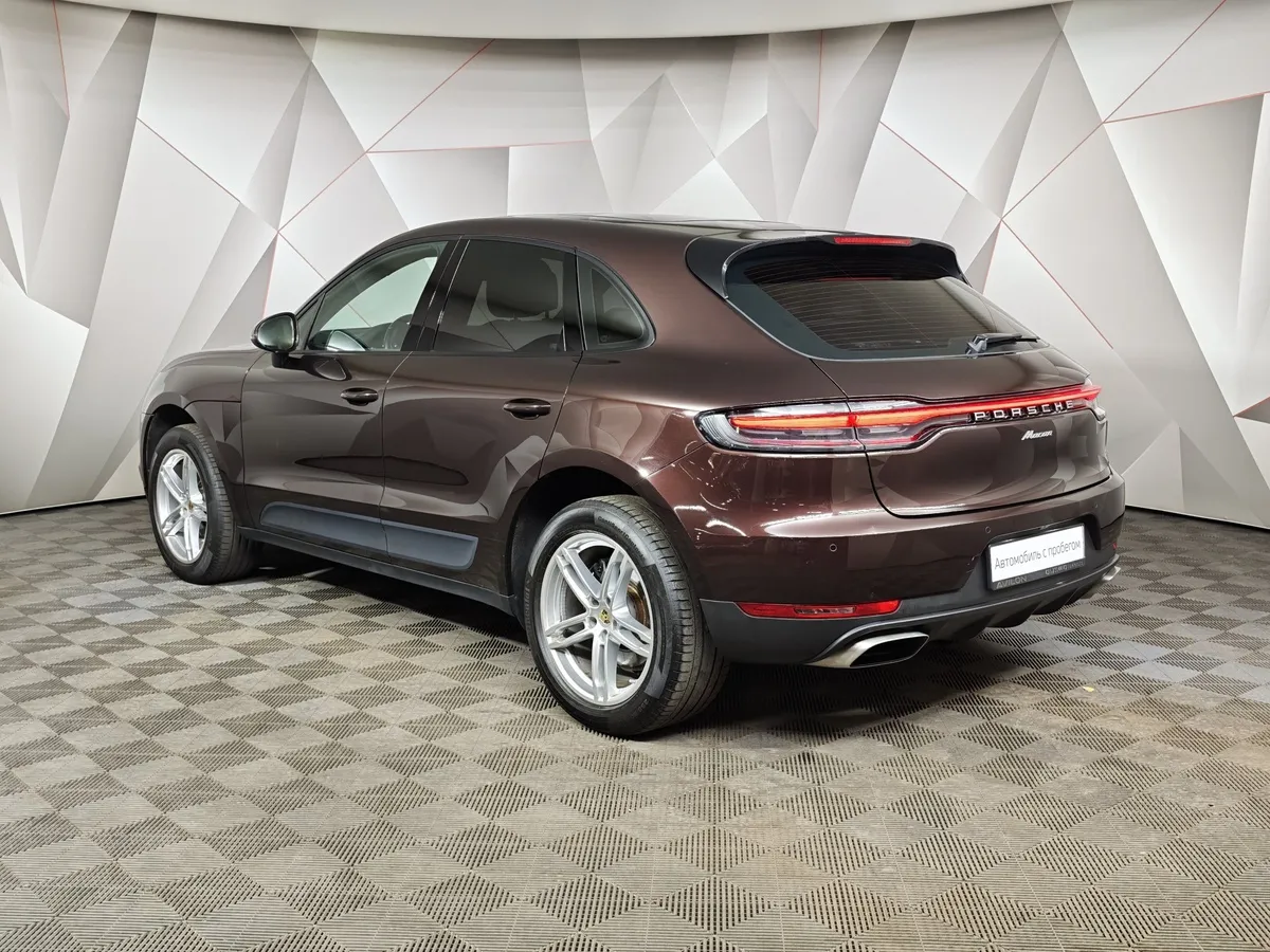 Porsche Macan 2.0 PDK AWD (252 л.с.) Коричневый в АВИЛОН. Слайд №4