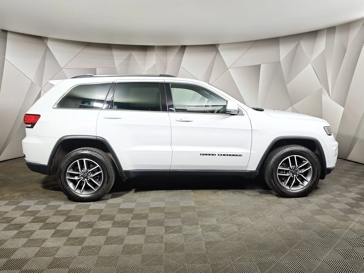Jeep Grand Cherokee 3.0 AT AWD (238 л.с.) Limited Белый в АВИЛОН. Слайд №6