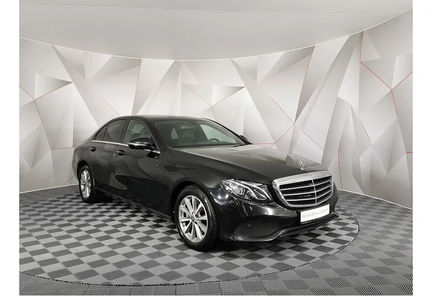 Mercedes-Benz E-Класс E 200 4MATIC 9G-TRONIC (197 л.с.) Premium (Локальная сборка) Черный в АВИЛОН. Слайд №2
