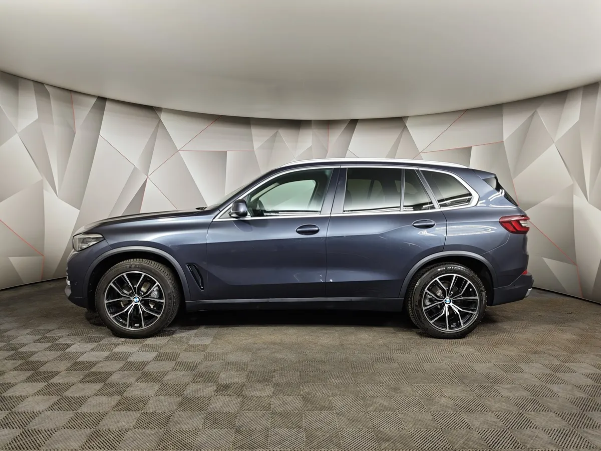 BMW X5 xDrive25d Steptronic (231 л.с.) Base (Локальная сборка) Серый в АВИЛОН. Слайд №5