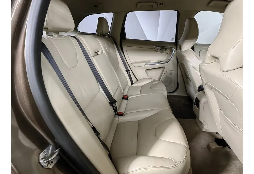 АВИЛОН - Volvo XC60 2.4 D4 Geartronic AWD (181 л.с.) Коричневый - slide 12