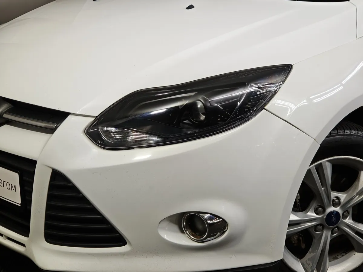 Ford Focus 1.6 Ti-VCT PowerShift (105 л.с.) Trend Белый в АВИЛОН. Слайд №10