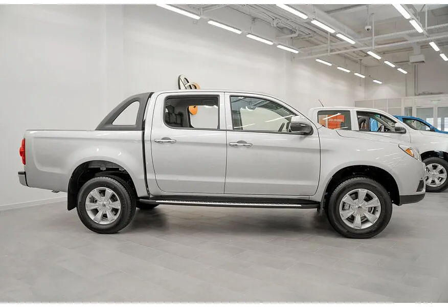 Sollers ST6 2.0G 6MT AWD (176 л.с.) Comfort Серебристый в АВИЛОН. Слайд №2