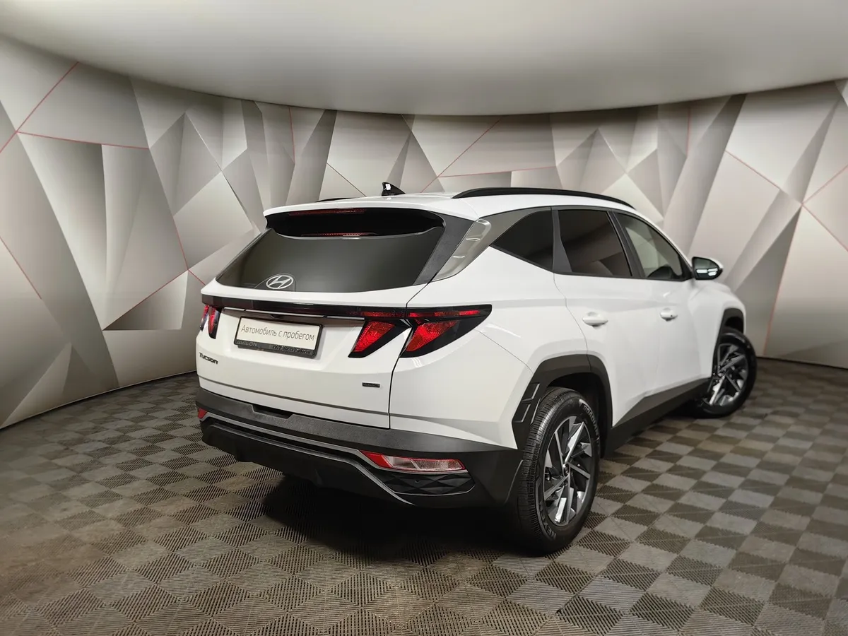 Hyundai Tucson 2.0 AT 4WD (150 л.с.) Comfort Белый в АВИЛОН. Слайд №2