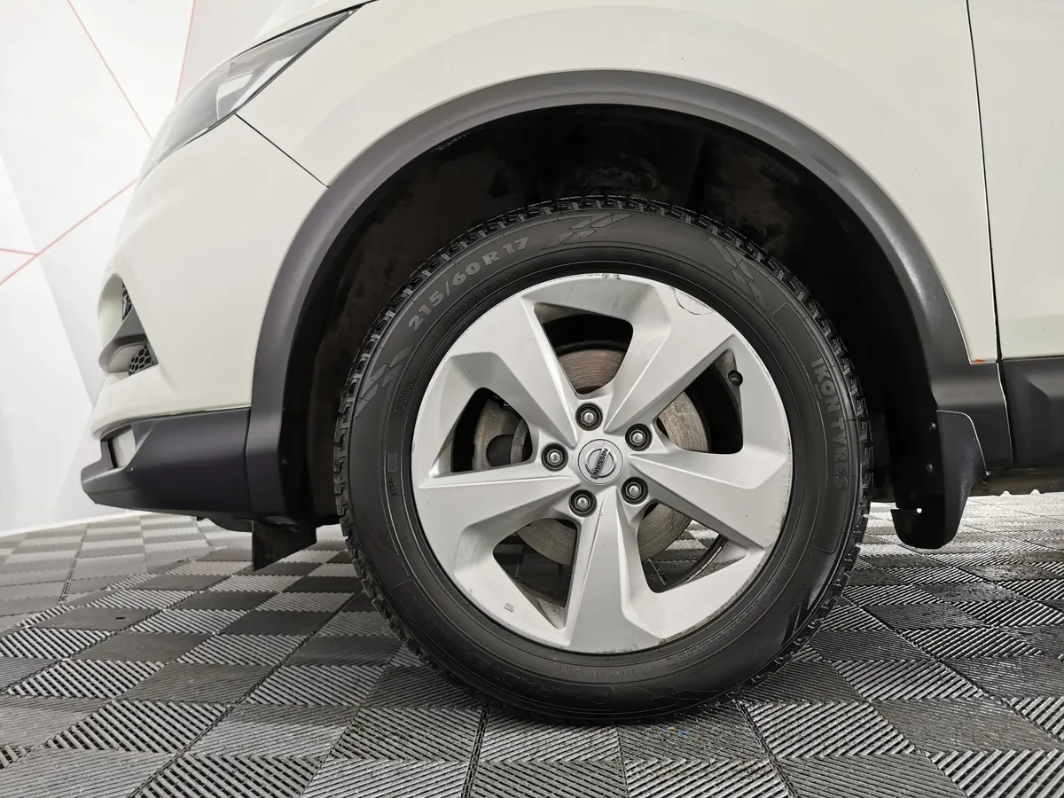 Nissan Qashqai 2.0 CVT (144 л.с.) Белый в АВИЛОН. Слайд №9